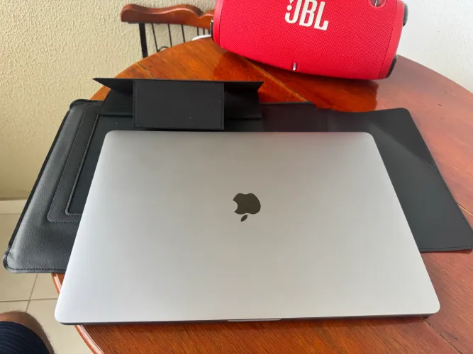 Apple. MacBook PRO 16, 2019 512gb., iOS 26 atualizado.Sou como novo