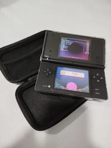 Nintendo DSi + R4 + Case | Ótimo estado | Envio pela OLX
