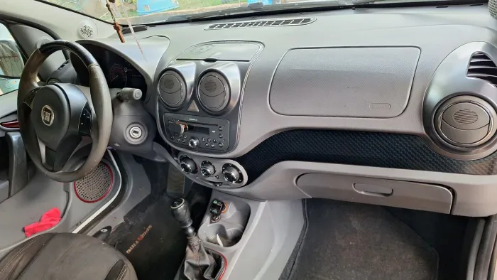 Fiat Palio Sporting 1.6 Flex 16V 5P 2013