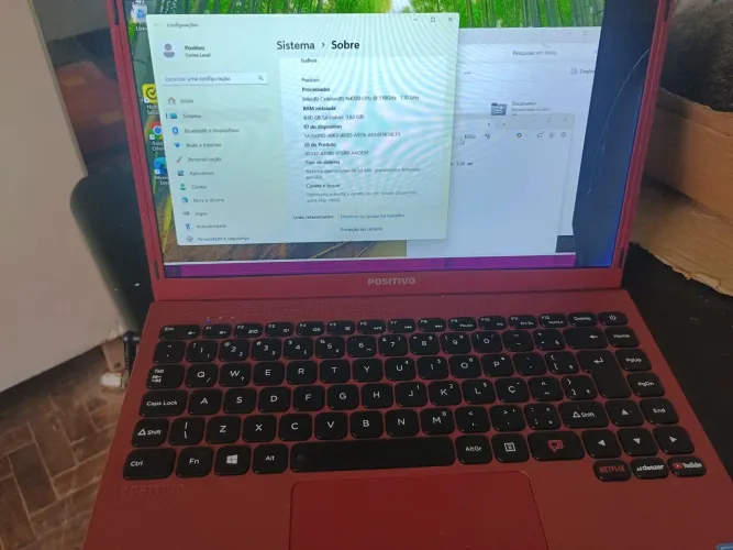 Notebook 4gb segura carga 