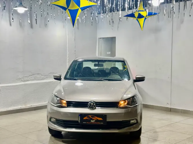 Volkswagen Voyage Evidence 1.6 Total Flex 8V 4P 2015
