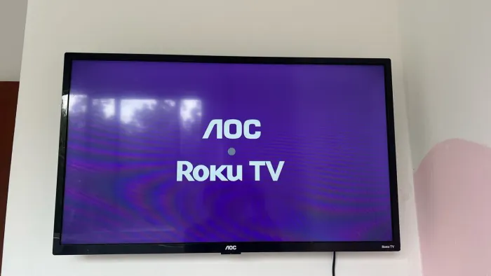 TV AOC Roku Smart TV 32P R$ 650