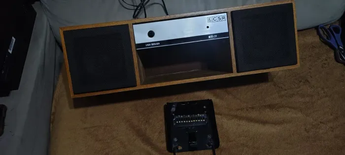 gabinete para som antigo com auto falantes e fonte csr modelo mtf-2f