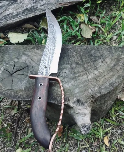 Faca Tática Sobrevivência Bowie Em Aço Carbono Cabo Madeira