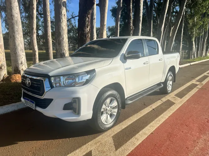 Toyota Hilux CD SR 4X4 2.8 TDI Diesel Aut. 2020