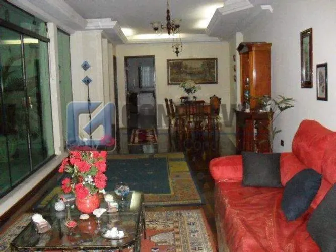 Sobrado residencial de 380 m² com 4 quartos no Centro de São Bernardo do Campo