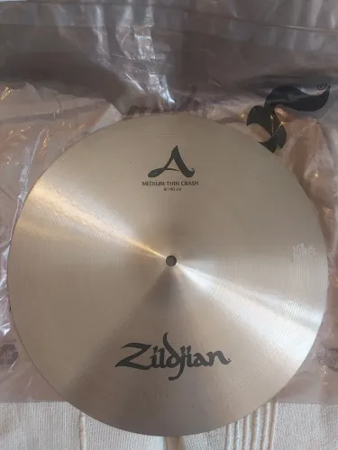 Zildjian avedis médium thin crash 16 apenas testado