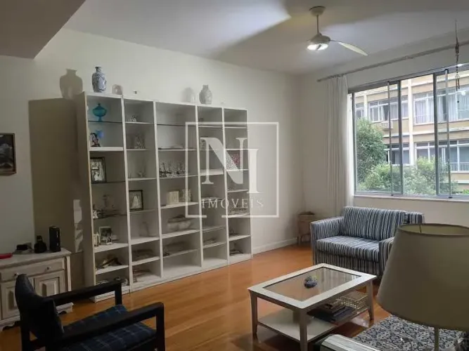 Apartamento : Padrão / Residencial / Copacabana