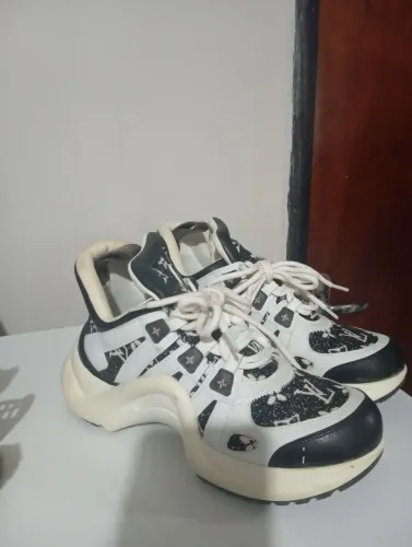 Tênis Louis Vuitton Original ( Comprado na Itália )