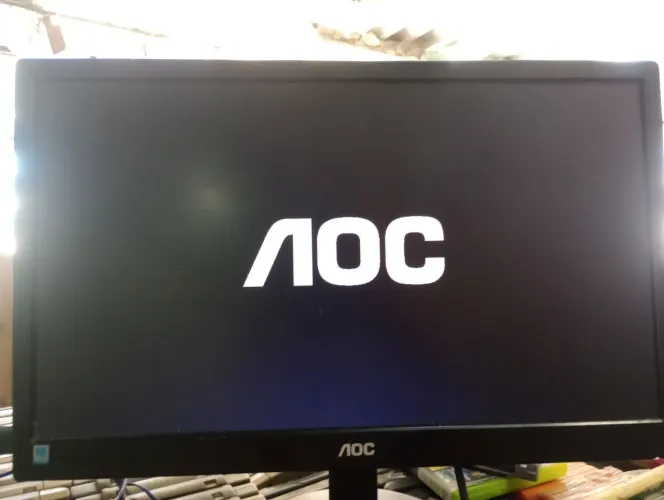 Monitor AOC