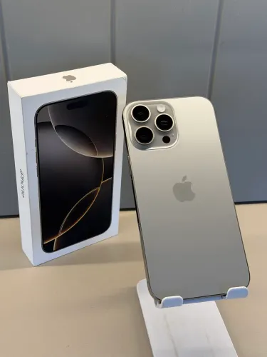 iPhone 16 pro Max 256gb Natural Titânio Semi Novo | Loja Física