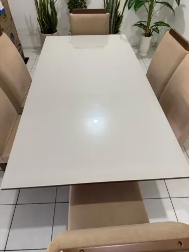 Mesa de Jantar + 6 cadeiras