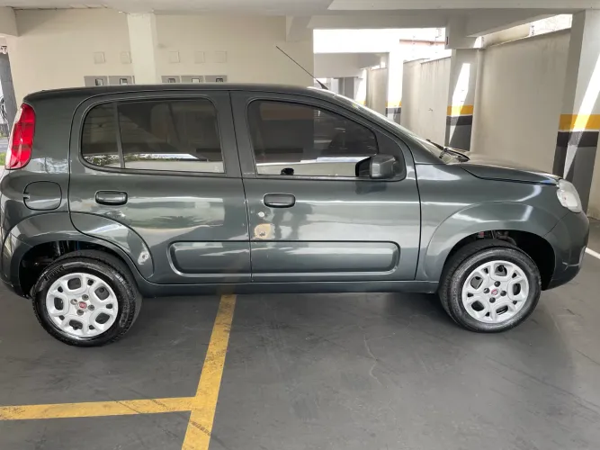Fiat Uno Vivace Celeb. 1.0 EVO F.flex 8V 5P 2011