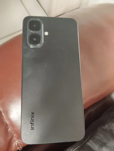Vendo celular infinix com tela quebrada