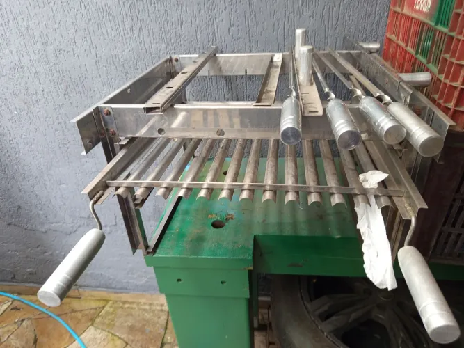 Churrasqueira em inox nova sem uso parada medida menor