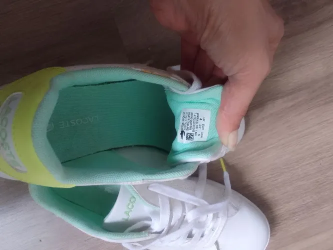 Tênis LACOSTE Original infantil.