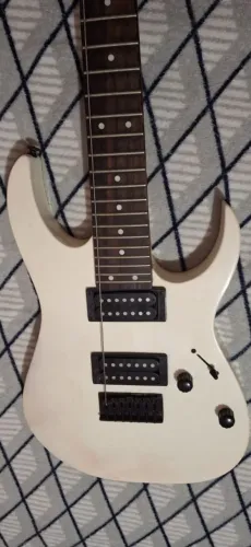 Ibanez Gio 7 cordas