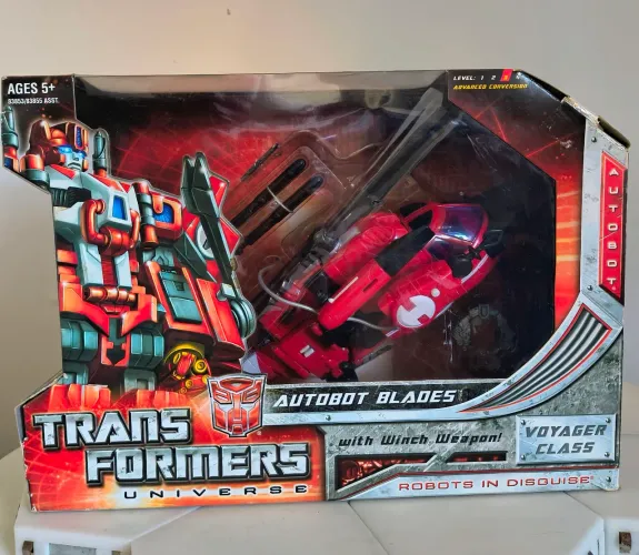 Transformers Universe Classics - Autobot Blades completo na embalagem, Chugs , Hasbro