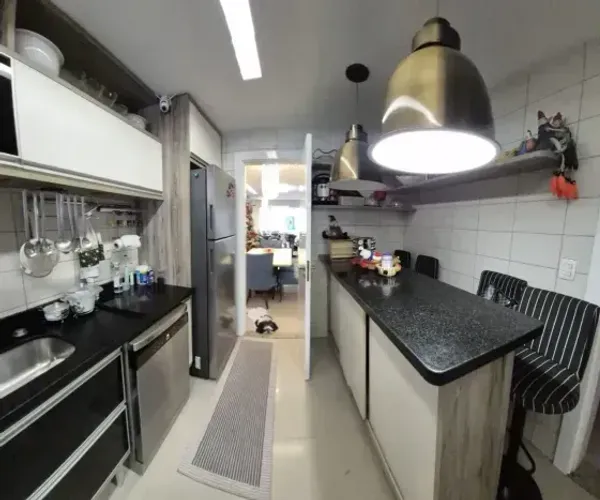 LOCAÇÃO NO CONDOMÍNIO RUBI  apartamento de 140m² MOBILIADO! 3 Suítes amplas 3 Vagas
