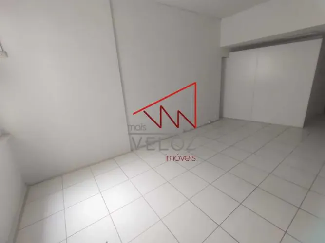 Sala : / Comercial / Centro