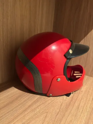 Capacete antigo vintage MPA queixeira removível 