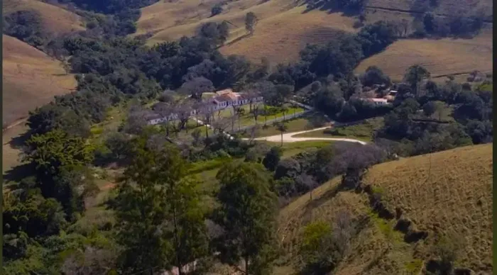 Fazenda Centenária à Venda na Região de Taubaté/SP - 650 hectares