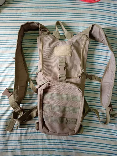 Mochila Invictus Hidro 2 litros.