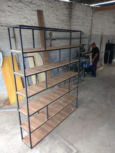 Móveis industrial e rustico