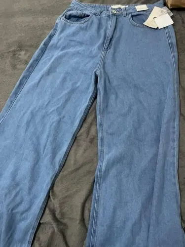 Calça jeans C&A Tam 42 nova com etiqueta 
