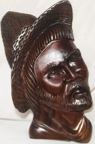 Antiga grande escultura parede em jacarandá ricamente esculpida á mão Homem do Campo