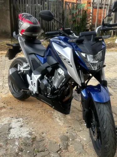 Original de fábrica,na garantia Honda,sem detalhes.