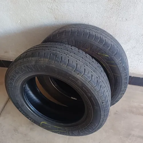 Pneus 170 65R13 usado 