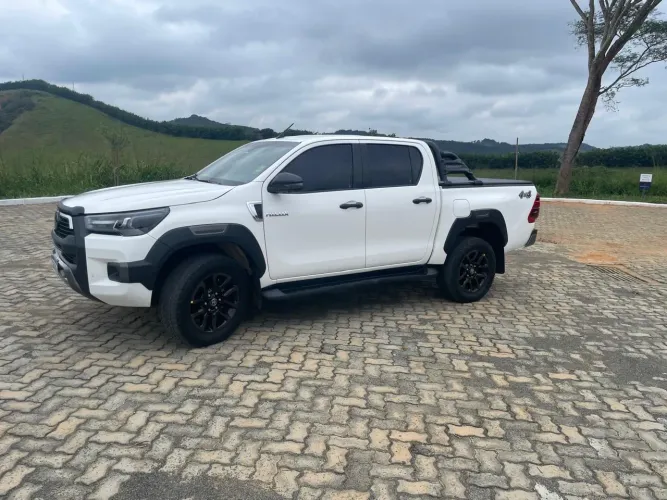 Toyota Hilux CD Conquest 4X4 2.8 Die.aut 2023