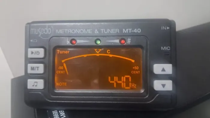 Afinador e metrônomo musedo MT 40
