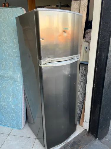 Geladeira Cônsul Frost Free Inox
