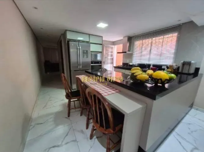 Casa à venda com 3 Dormitórios com Área gourmet no Bairro Vila Perreli em Poá-SP