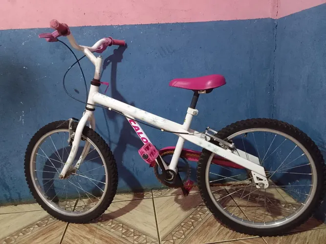Bicicleta Caloi aro 20 feminina semi nova toda completa faço entrega grátis 