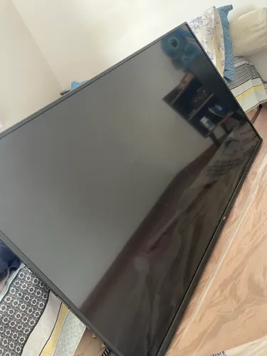 Smart TV 50? UHD 4K LED TCL 50P615 VA 60Hz - Android Wi-Fi Bluetooth HDR 3 HDMI 2 USB