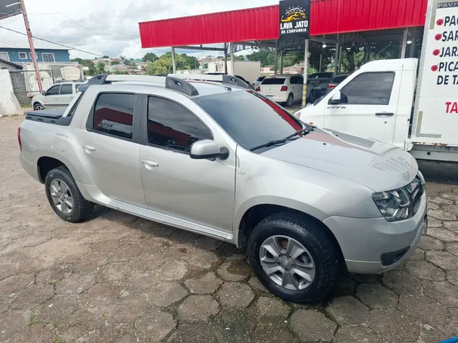 Oroch cabine dupla 5 lugares, carro impecável!