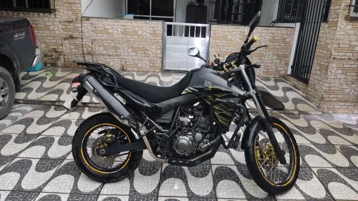 Vendo XT660R 2018. Doc ok OBS: Sem baú