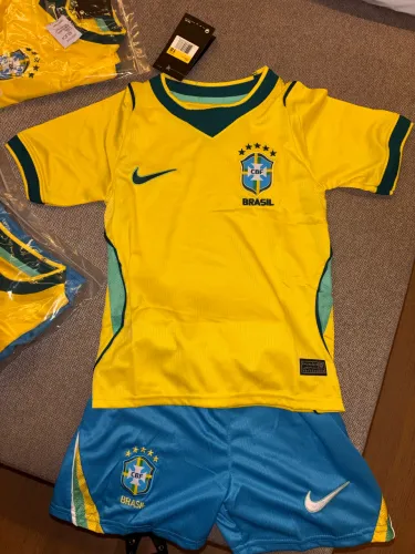 Kit Infantil Brasil 2026 Copa - De 2 anos até 12 anos