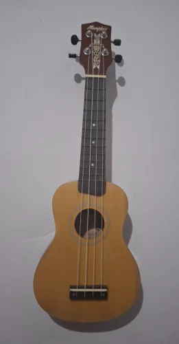 Ukulele Memphis + case