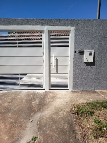 Vendo/Troco - Casa Vila Nasser