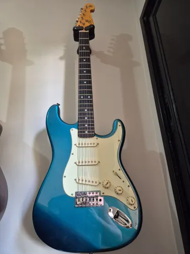 Guitarra SX strato.