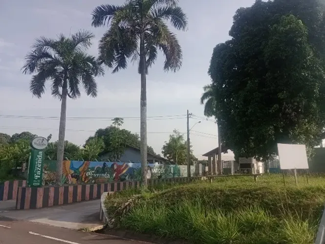 LOTE NA RUA PRINCIPAL , QUASE NA SAÍDA 1000 M2 CHACARA DA FAZENDA 1
