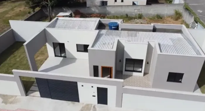 Casa à venda em Carapebus - Serra/ES Apenas 5 minutos da praia