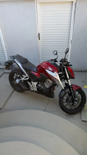 Honda CB 300F