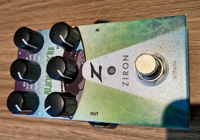 Pedal De Efeitos Guitar Ziron Alien C/ 9 Tipos De Reverb Novo Mixer Instrumentos