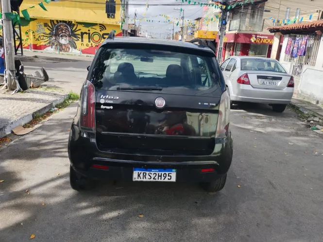 Fiat Idea Attractive 1.4 Fire Flex 8V 5P 2014
