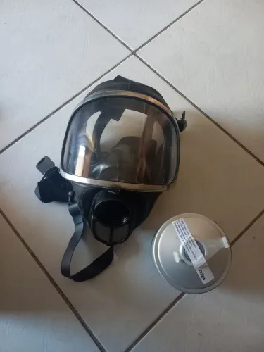 Máscara com filtro valvulada 